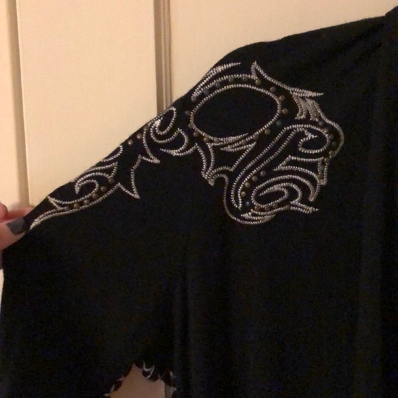 Tail Bait Embroidered Cardigan - Picture 3 of 4